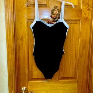 Beautiful Black and White Bathing suit!